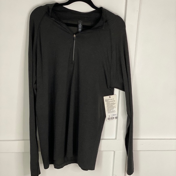 Lululemon BRAND NEW TAGS ON metal vent tech 1/2 Zip - Picture 3 of 4